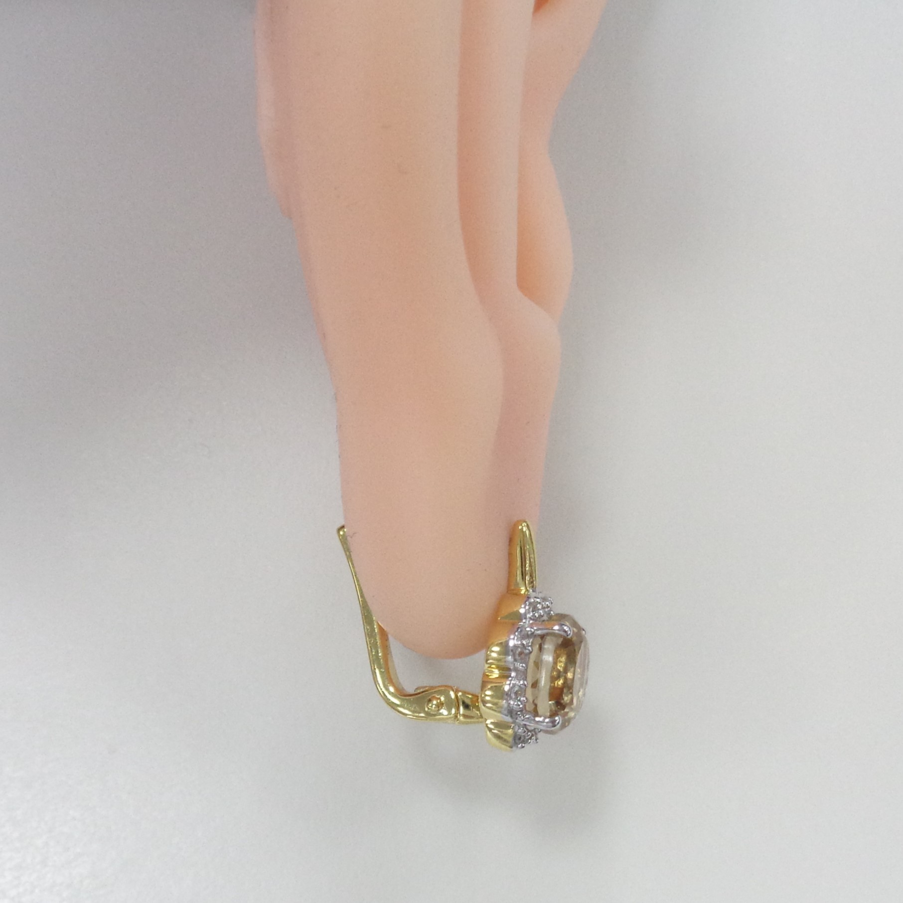 Серебряные серьги с кварцем "Цветы"